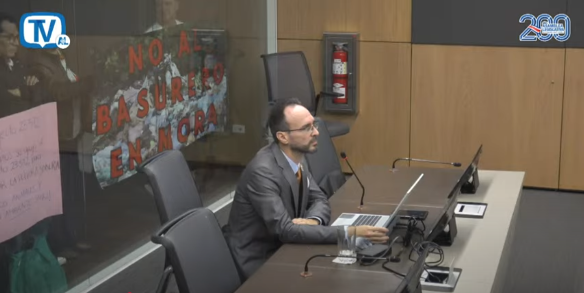 Vecino de Santa Ana contra ley del Parque Lorne Ross apoya al partido Aquí Costa Rica Manda según Comisión de Ambiente