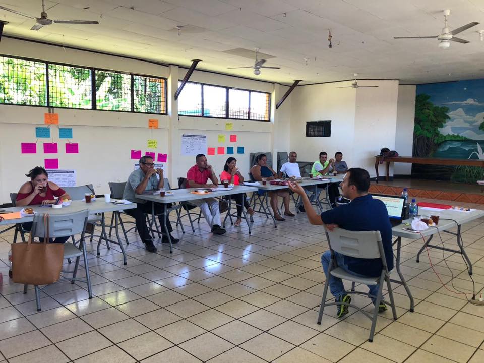 Juntas de Educación en los Centros Educativos: ¿Puestos ad honorem o espacios de influencia política?
