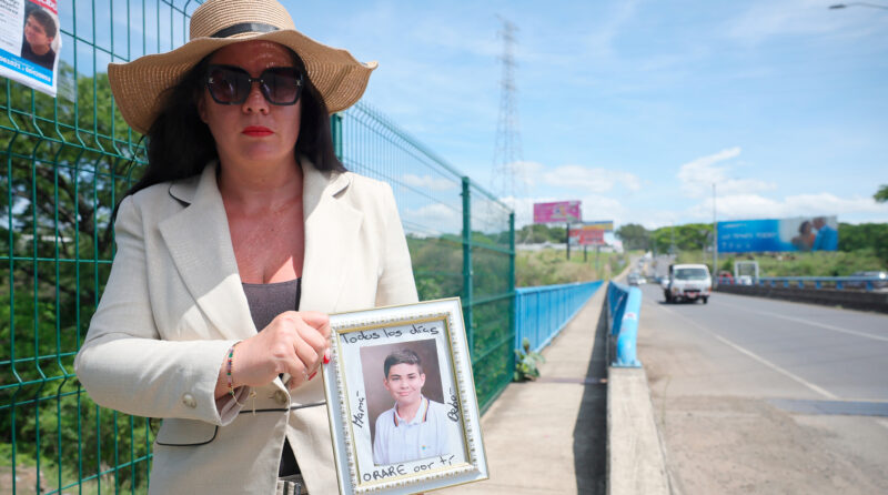 Marcha en Paseo Colón busca respuestas sobre joven desaparecido en Santa Ana