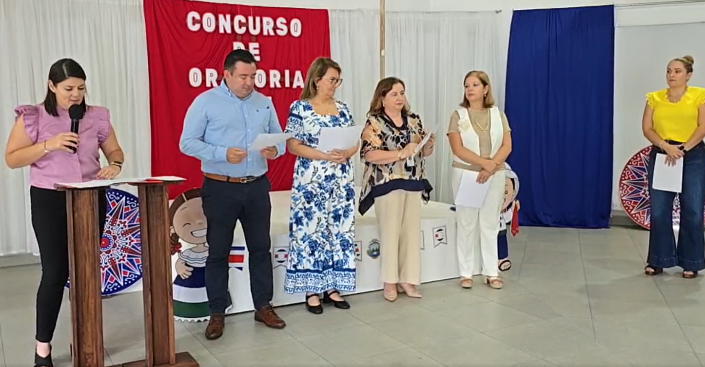 En Río Oro se celebró la décima edición del concurso de oratoria infantil