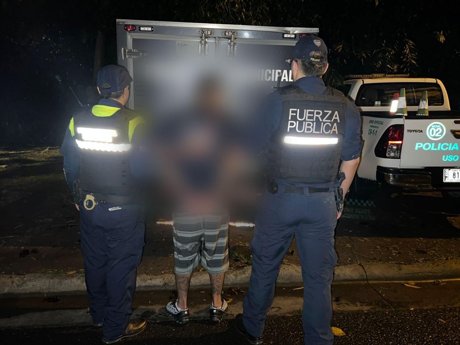 Detienen a sospechoso de narcomenudeo en Barrio Corazón de Jesús en Pozos
