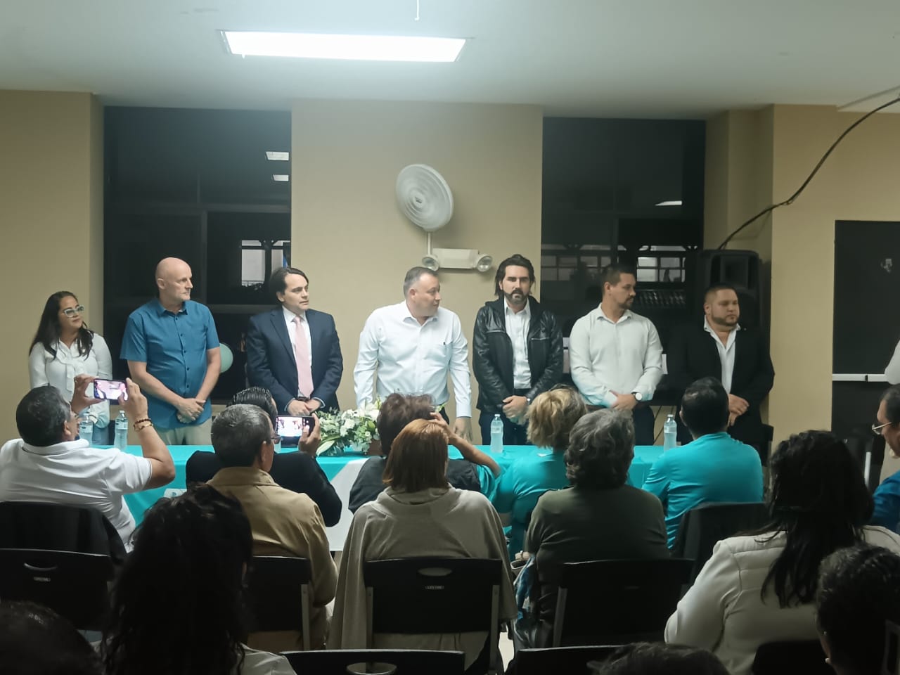 Pueblo Soberano reúne simpatizantes santaneños con llamado a conseguir 40 diputados en el 2026