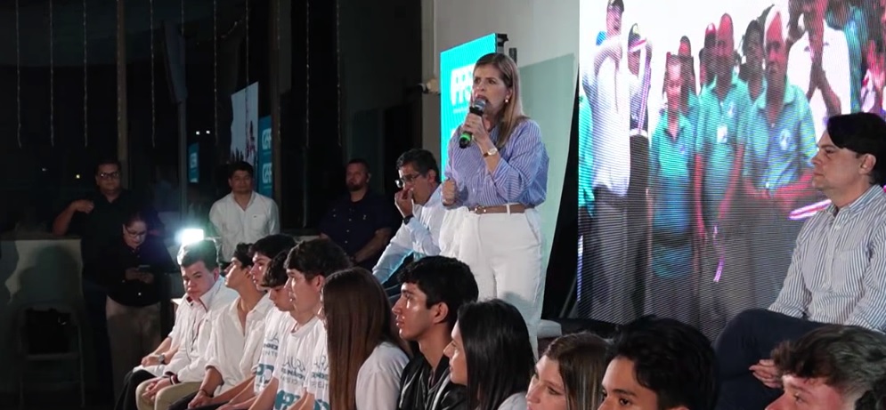 Laura Fernández promete reformas profundas al estado durante su visita a Santa Ana
