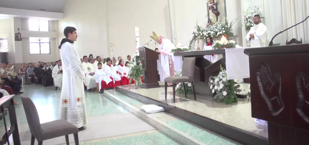 Ordenan nuevo presbítero de familia santaneña en la iglesia católica en Pozos