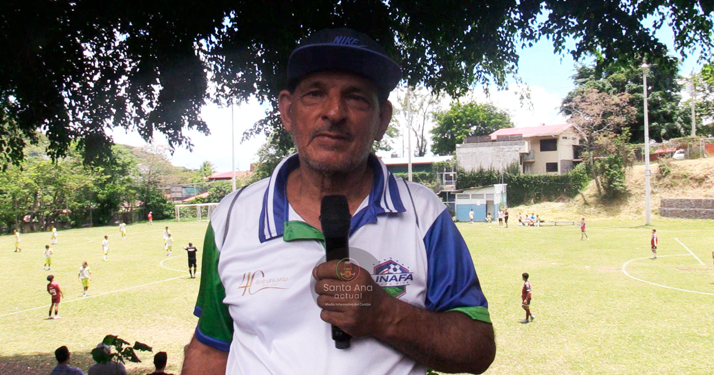 “Cala” el entrenador que lucha por alejar a los jóvenes de las drogas en Barrio España