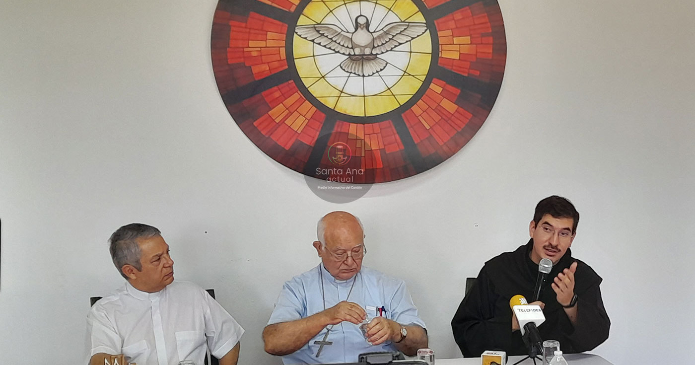 Pozos celebra la ordenación de su primer sacerdote nacido en la comunidad