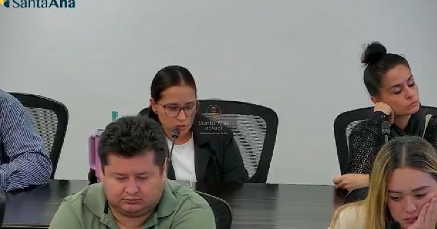 Síndica de Salitral denuncia extensos racionamientos de agua ante el Concejo Municipal