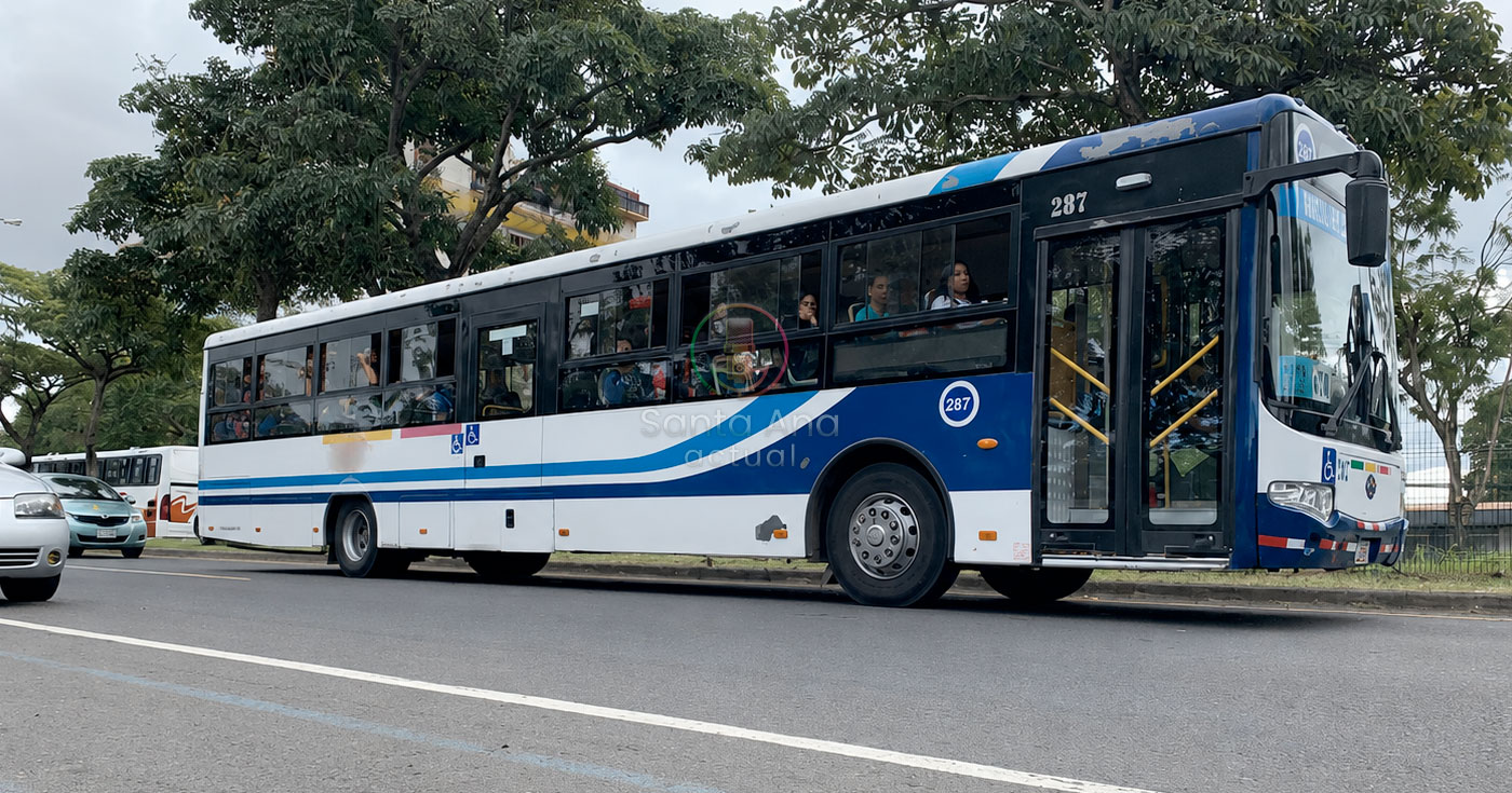 Salida de la moneda de ¢5 obligará a modificar más de la mitad de las tarifas de autobús en el mes de julio