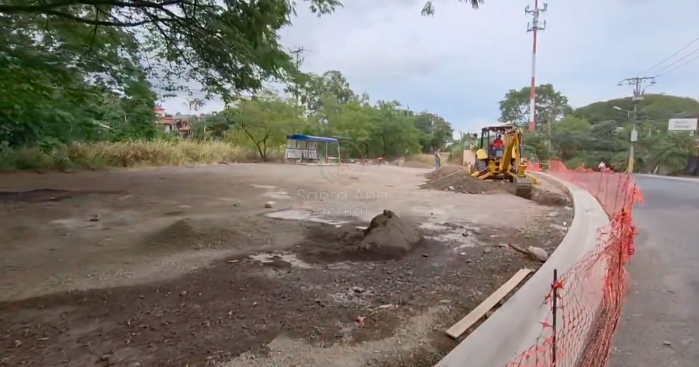 Ingreso al distrito de Brasil contará con aceras, bahía de buses y recarpeteo de la vía